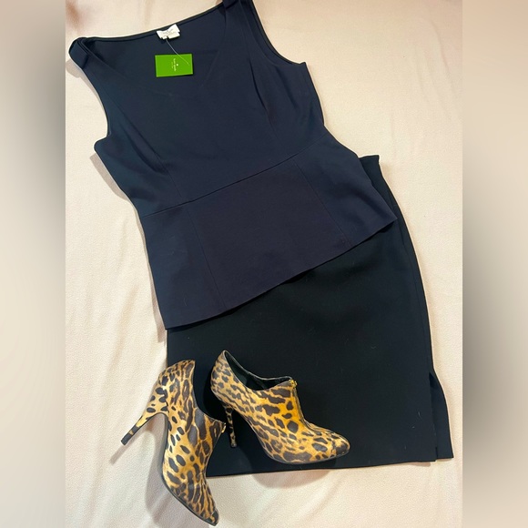 Ann Taylor Vintage Black Pencil Skirt, Size 4 - Picture 2 of 5